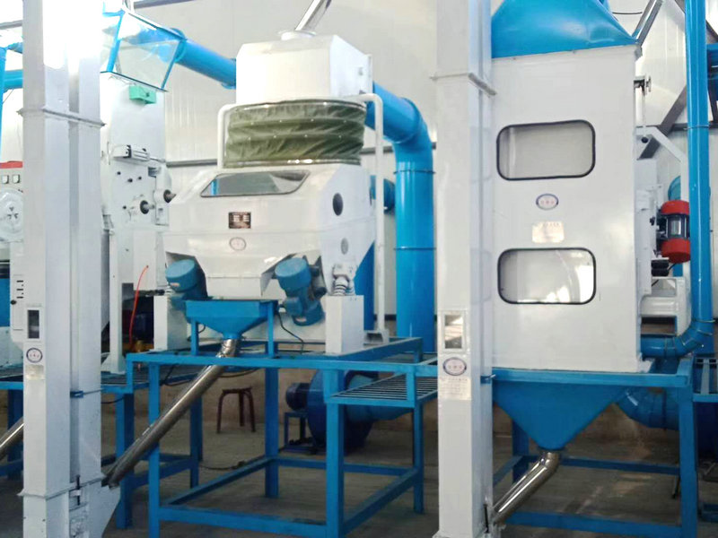 內蒙赤峰30噸小米成套加工設備安裝完畢