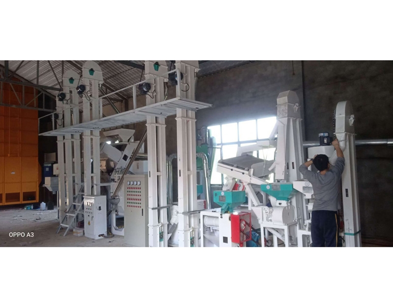 吉林長(zhǎng)春NZJ15型大米小米成套加工設(shè)備安裝調(diào)試完畢